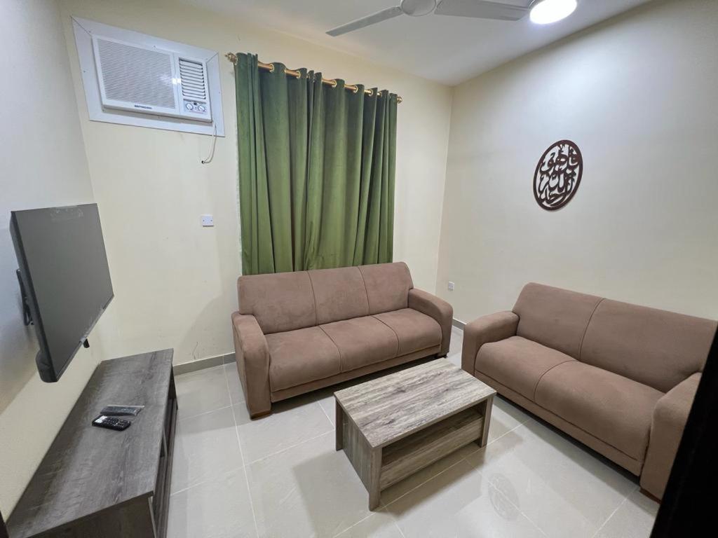 Golden Seasons Furnished Apartment 6 ซาลาลาห์ ภายนอก รูปภาพ